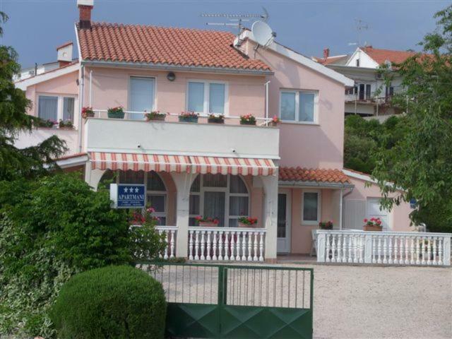 Apartments Tonka Primosten Luaran gambar