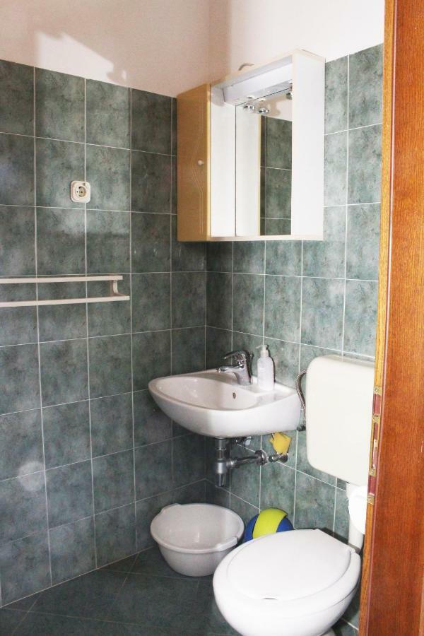 Apartments Tonka Primosten Luaran gambar